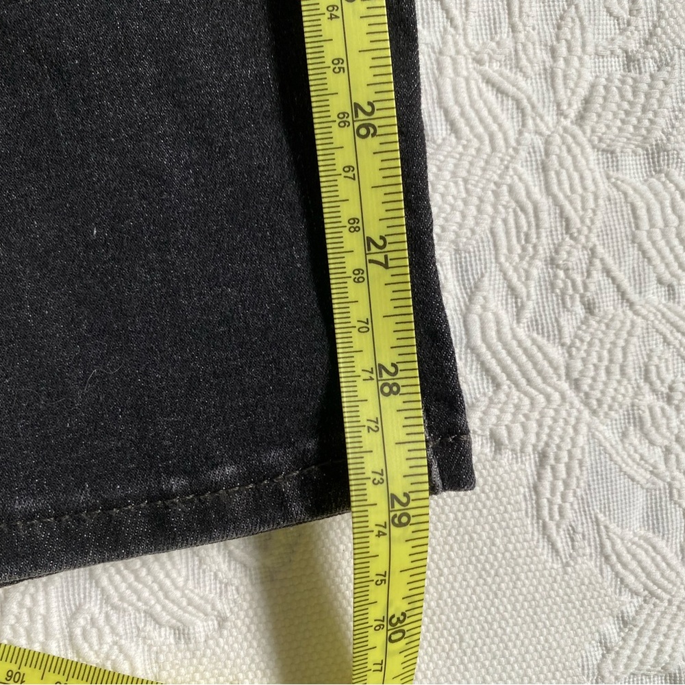 Levi High Rise Skinny 22W NWT - Picture 5 of 5